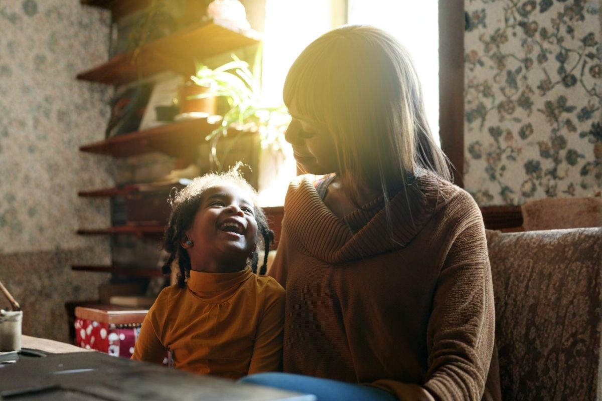Mother being present with her child at home, an example of present parenting.